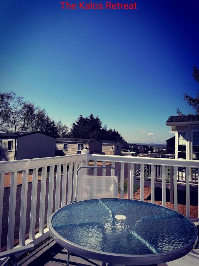 The Kalos Retreat - Hot Tub Lodge With Free 18 Hole Golf Course Swarland 외부 사진